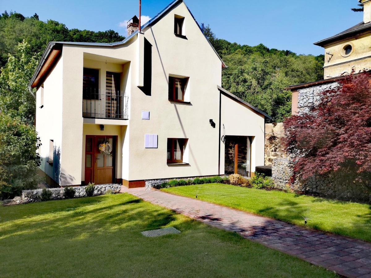 Prazdninovy Dum Valdik Villa Loket Exterior photo